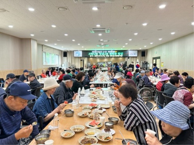 (10-3) 구월1동, 행복한 밥상 행사 및 이미용 봉사 실시.jpg